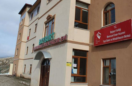 Bayburt'ta huzurevinde 35 kişide koronavirüs çıktı! Valilik'ten açıklama geldi