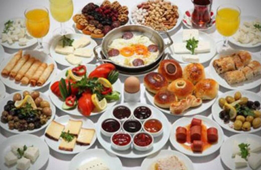 Sahurda hamur işi yemek tok tutar mı?