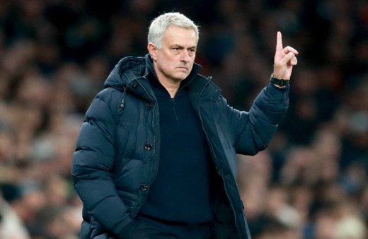 Jose Mourinho: Ne Messi ne Ronaldo kimse onu geçemez