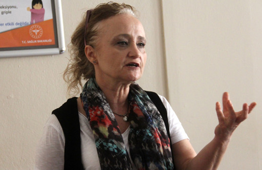 Bilim Kurulu Üyesi Prof. Dr. Yeşim Taşova: "Bayramdan korkuyorum"