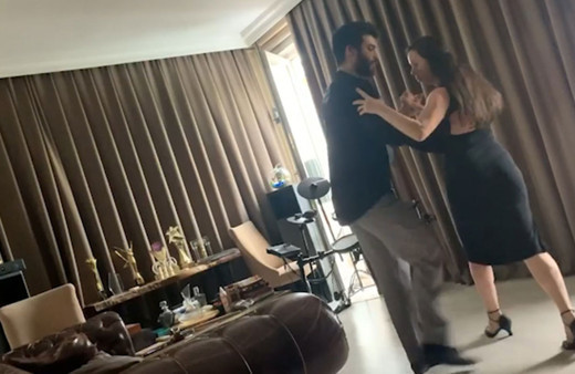Can Yaman ve annesinden tango dansı şovu!