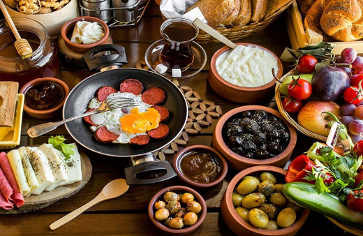 Sahura kalkmak metabolizmayı güçlendiriyor peki sahurda ne yemeli?