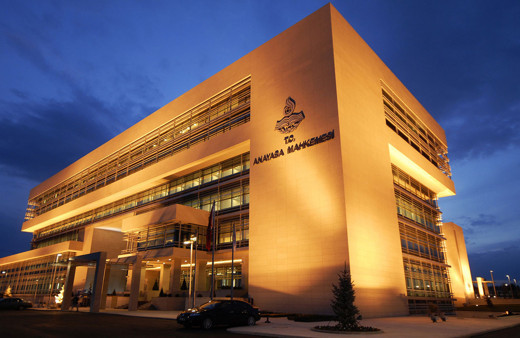 Anayasa Mahkemesi'nden biririnden kritik üç iptal kararı