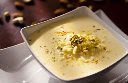 İftar sofralarını süsleyen keşkül tarifi