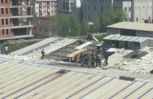 Esenyurt'ta sokağa çıkma yasağına rağmen güpegündüz yağma kamerada