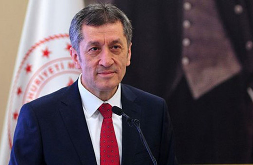 Milli Eğitim Bakanı Ziya Selçuk'tan velilere teşekkür