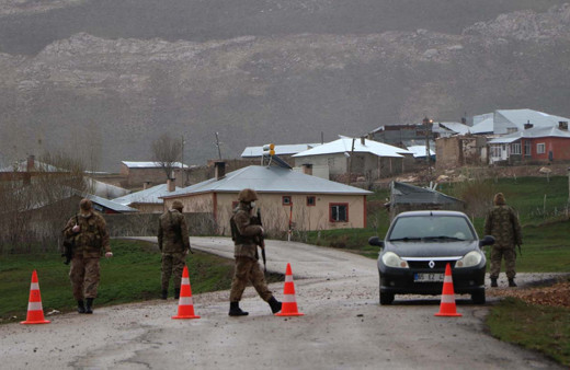 Türkiye'de yeni vakaların görülmesiyle bazı bölgelerde karantina uygulandı