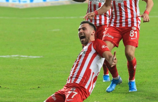 Olimpiakos’un hedefi Sinan Gümüş