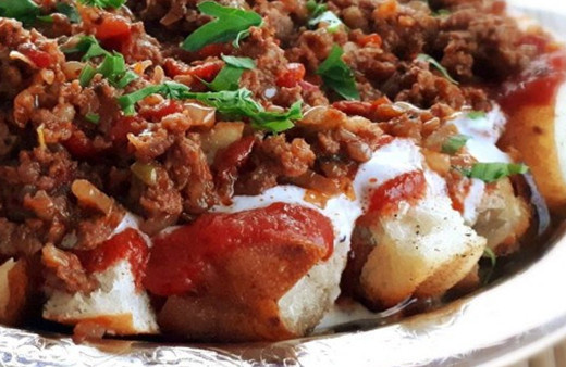 Bayat ekmek ve pidelerinizi değerlendirin bayat ekmek kebabı tarifi