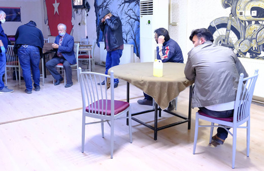 Konya'da kıraathaneden tünel çıktı baskın yapıldığında kaçıyorlarmış