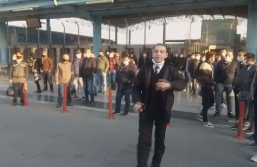 Başakşehir'de İETT durağında otobüs isyanı