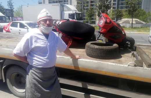 Fırıncı yeni aldığı motosikletin çalıntı olduğunu polis çevirmesinde öğrendi