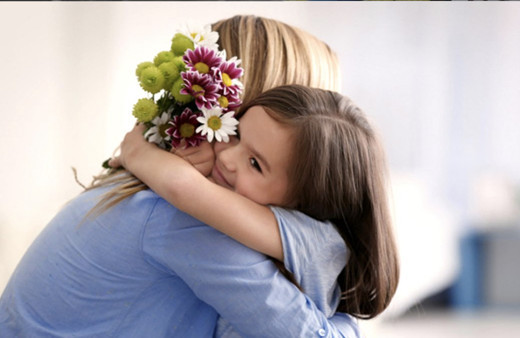 Anneler günü sözleri kısa uzun anlamlı  anneler günü yazıları