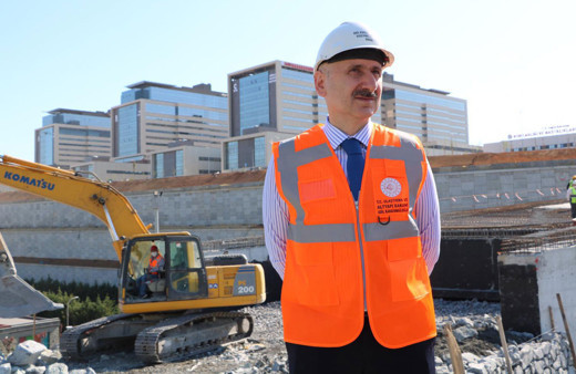 Ulaştırma Bakanı Karaismailoğlu Başakşehir Şehir Hastanesi yollarını inceledi