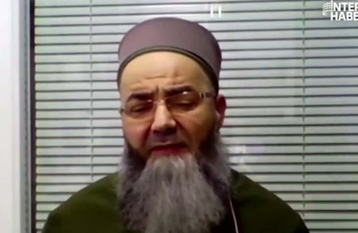 Çekirge sürüsü ve koronavirüs kıyamet alameti mi? Cübbeli Ahmet Hoca cevapladı