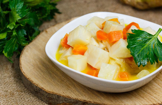 İftara ne pişirsem diyorsanız : "Portakallı zeytinyağlı kereviz"