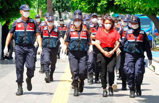 Antalya'da Mavi Kelebek adlı uyuşturucu çetesine operasyon: 24 kişi tutuklandı