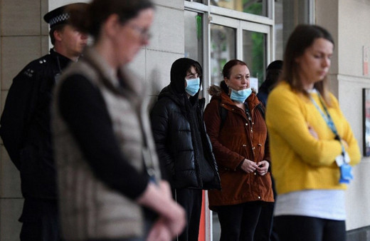 Birleşik Krallık'ta karantina iki hafta önce uygulansaydı 30 bin hayat kurtulabilirdi