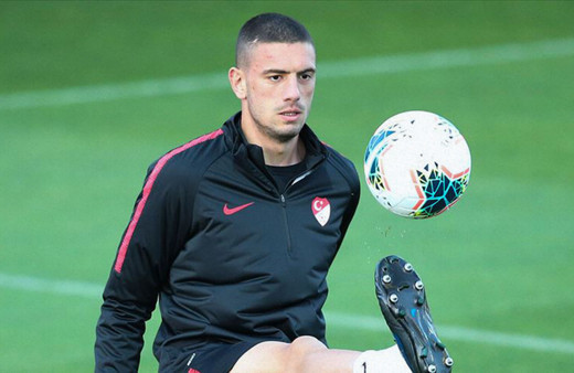 Merih Demiral saha antrenmanlarına başladı