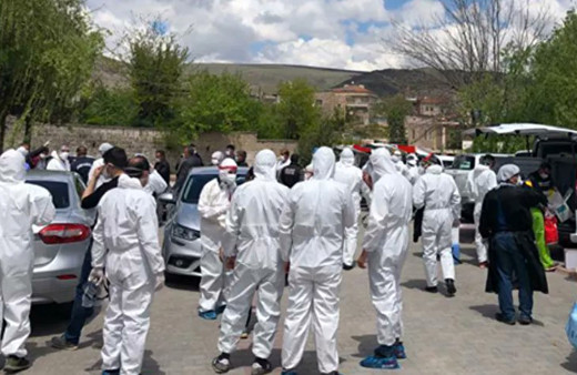 Şok! Kayseri'de 'üfürükçü kadın' tüm mahalleye koronavirüs bulaştırdı