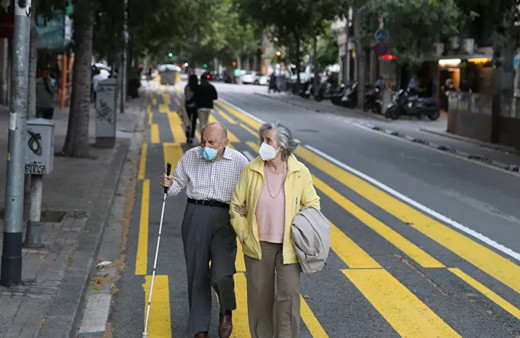 Yaşlılar koronavirüs vergisi ödesin! Oxford Üniversitesi profesörü önerdi