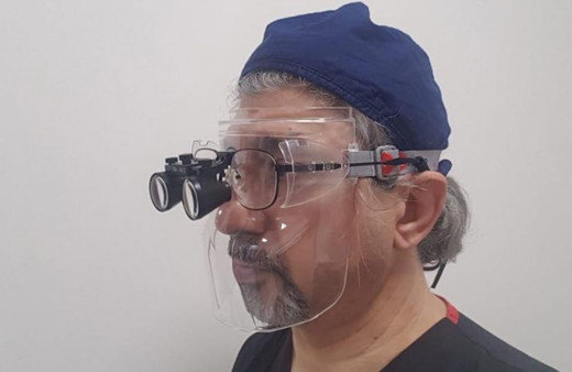 Sinoplu girişimci yaptı gözlük takanlara uygun siperlik üretildi