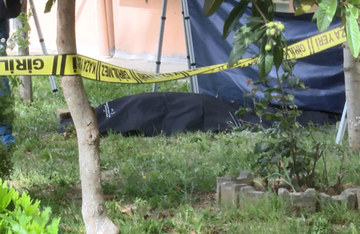 İstanbul'da korkunç olay! 6 kattan yanarak düşen kadın feci şekilde can verdi