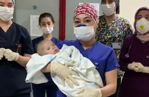 Kütahya'da koronavirüsü yenen 5 aylık mucize bebek taburcu oldu