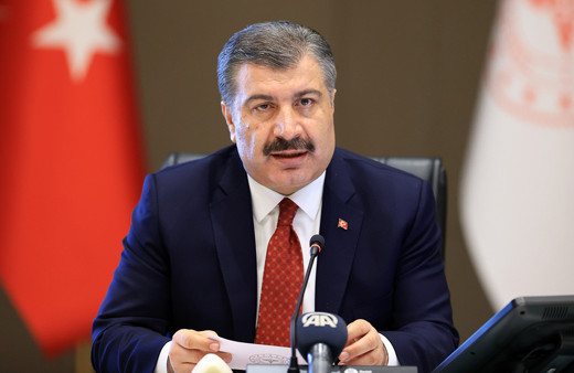 Bakan Koca'dan MFÖ'ye 'Maske Tak' teşekkürü