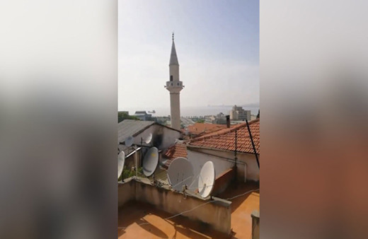 Ömer Çelik: İzmir'de bazı camilerimize yapılan saldırıları lanetliyoruz