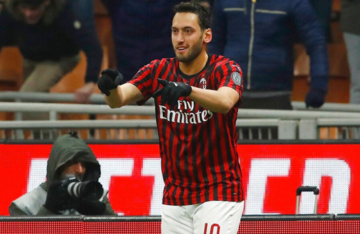 Hakan Çalhanoğlu Milan'ın kahramanı olacak