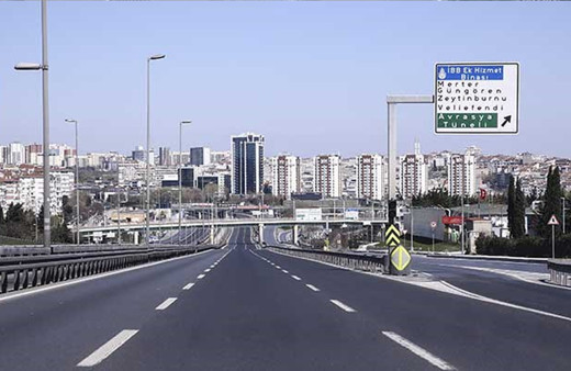 Bugün sokağa çıkma yasağı kaçta başlıyor kaç saat sürecek?