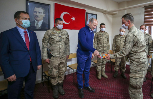 İçişleri Bakanı Soylu asker ailelerinin bayramını kutladı