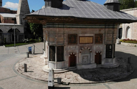 Vakıflar Genel Müdürlüğü 3. Ahmet Çeşmesi'ni yeniledi! İSKİ su bağladı