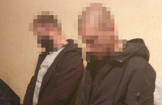 Karakolda iki polis gaz maskesi giydirdikleri kadına tecavüz etti