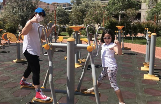 26 Mayıs çocuklar dışarı çıkacak mı 0-14 yaş sokağa çıkma saatleri