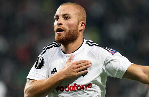 Gökhan Töre Beşiktaş iddialarına yanıt verdi