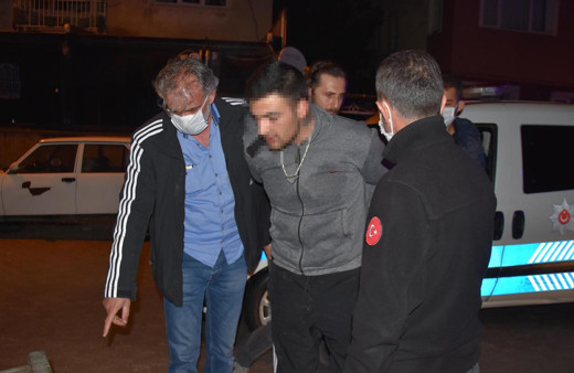 Kütahya'da sokak köpeğinin canına kıydı