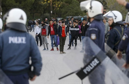 Yunanistan Türkiye sınırına 400 polis gönderiyor!