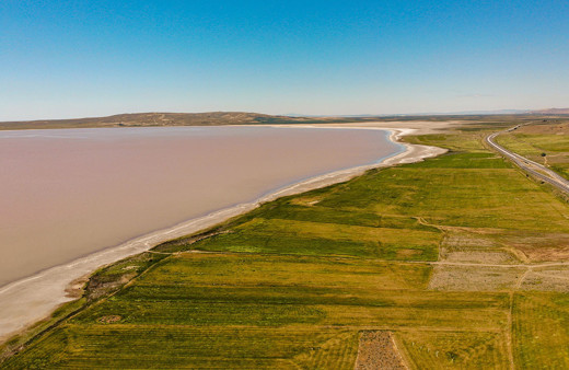 Tuz Gölü pembe renge büründü