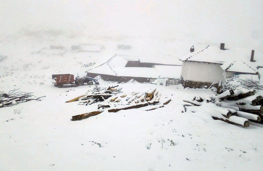 Ankara'nın yüksek kesimlerinde kar yağışı etkili oldu