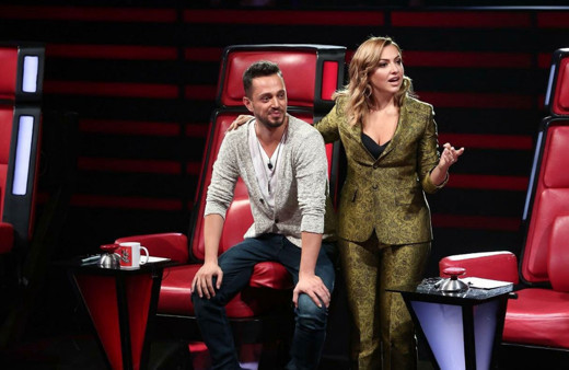 Hadise'de Murat Boz gibi yaptı bakın ne yazdı TV8 O Ses Türkiye paylaşımını