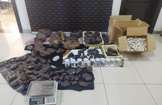 Mersin'de polis 145 kilo gram balina kusmuğu ele geçirildi servet değerinde