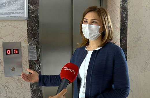 Prof. Aksakal yeni normalde koronavirüsün bulacağı en riskli alanları açıkladı