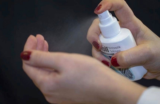 Kovid-19 sürecinde kolonya ve dezenfektanlar egzamalı hasta sayısını artırdı