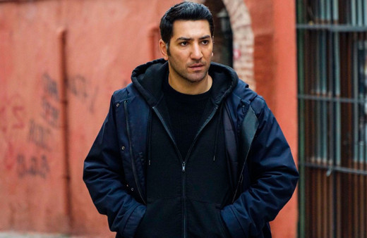 Çukur'un yıldızı Berkay Ateş Tarkan'ın korumalığını yapmış itirafı şoke etti