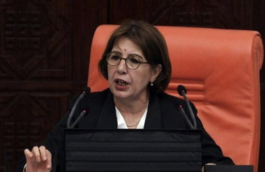 Ayşenur Bahçekapılı kimdir aslen nereli eşi ve çocukları var mı?