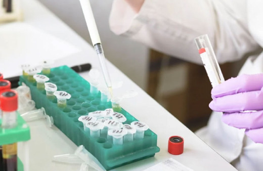 ABD dünyadaki tüm koronavirüs aşılarını topluyor! 100 milyon doz için anlaştı