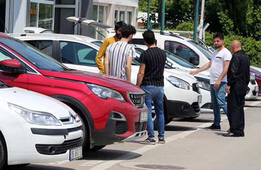 Taşıt kredisi kampanyaları galericilere bayram yaşattı