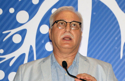 Bilim Kurulu Üyesi Prof. Dr. Tevfik Özlü'den herkesi rahatlatacak ikinci dalga açıklaması